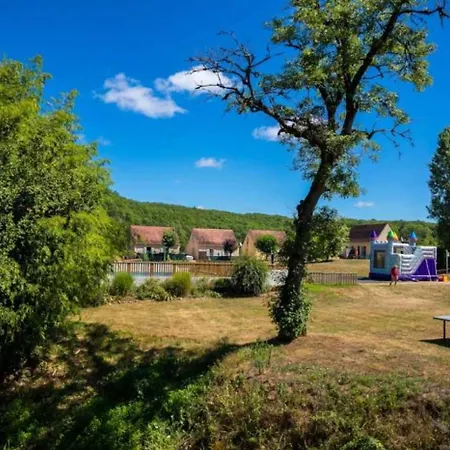 Campsite 3 Etoiles - Piscine - Eeicbh Le Change
